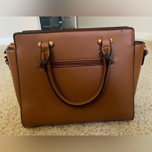 Vegan Tan handbag - Picture 4 of 7